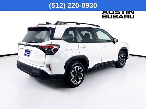 Used 2026 Subaru Forester Premium image 8