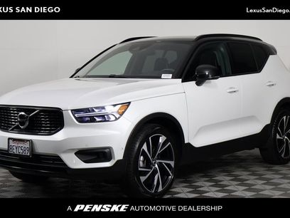 Used 2019 Volvo XC40 T5 R-Design
