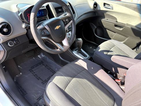 Used 2013 Chevrolet Sonic LT image 7