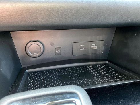 Certified 2024 Nissan Pathfinder SL w/ SL Premium Package FWD image 34