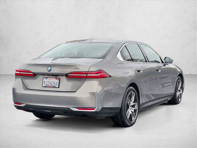 Used 2024 BMW i5 eDrive40i w/ Premium Package RWD image 5
