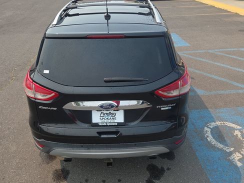 Used 2015 Ford Escape Titanium w/ Equipment Group 301A AWD/4WD image 10