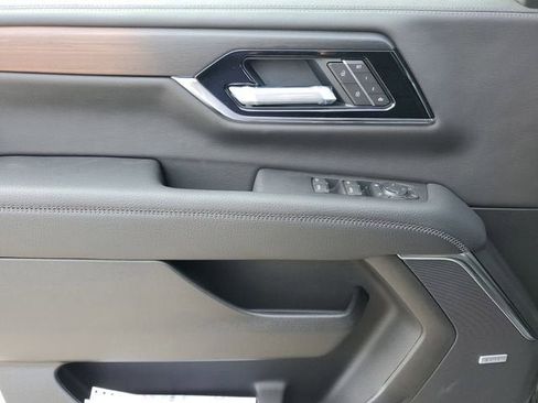 New 2026 GMC Yukon Denali image 17