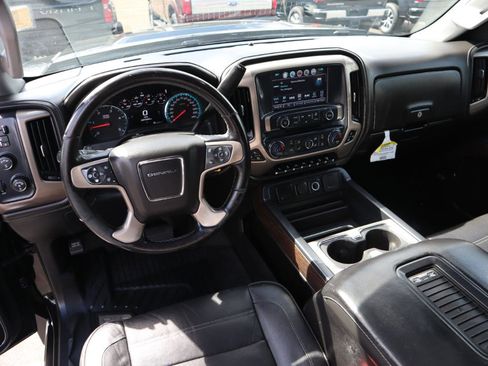 Used 2019 GMC Sierra 2500 Denali w/ Duramax Plus Package image 13