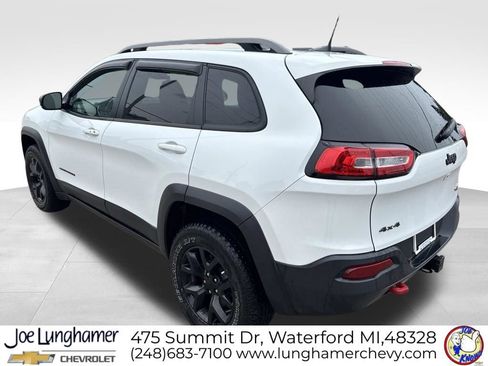 Used 2016 Jeep Cherokee Trailhawk w/ Comfort/Convenience Group AWD/4WD image 6