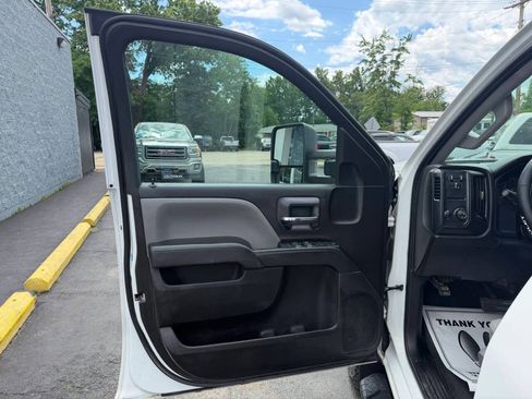 Used 2019 Chevrolet Silverado 2500 W/T AWD/4WD image 13