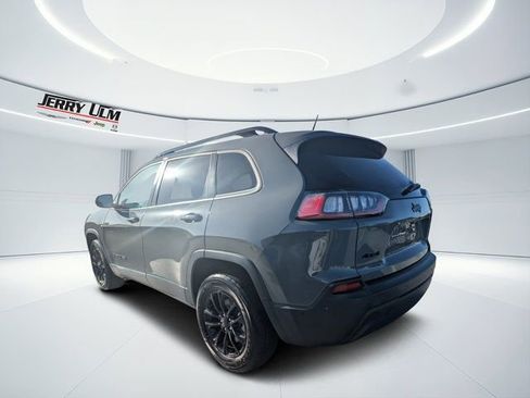 Used 2023 Jeep Cherokee Altitude Lux image 5