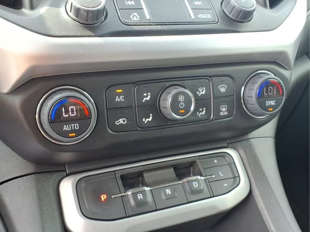 Used 2023 GMC Acadia SLT w/ Elevation Edition FWD image 10