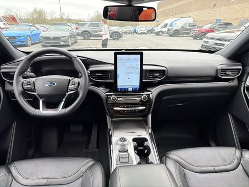 Used 2023 Ford Explorer ST w/ Equipment Group 401A AWD/4WD image 12