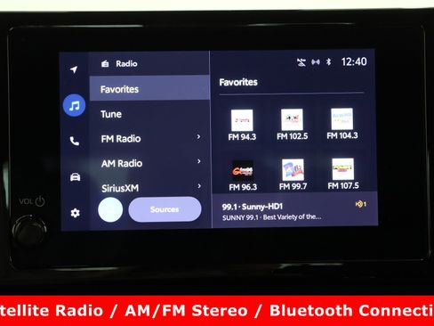 Used 2024 Toyota Corolla SE image 18