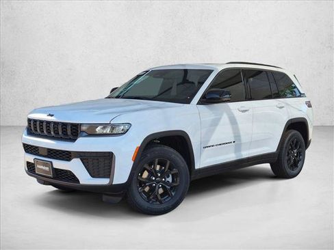 New 2026 Jeep Grand Cherokee Altitude AWD/4WD image 2