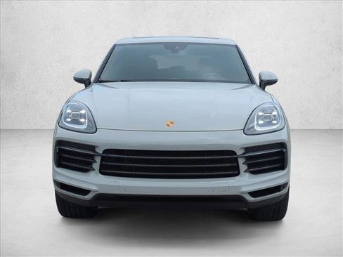 Used 2023 Porsche Cayenne AWD/4WD image 2