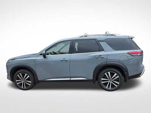 Used 2023 Nissan Pathfinder Platinum w/ Cargo Package AWD/4WD image 30