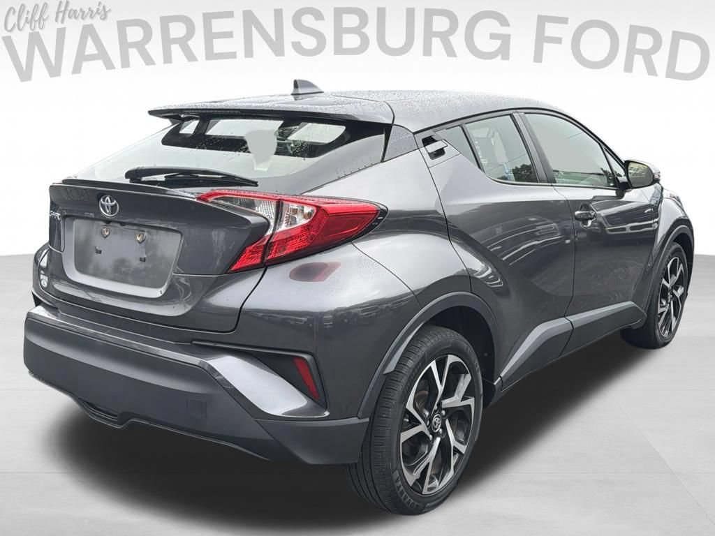 Used 2021 Toyota C-HR XLE FWD image 7