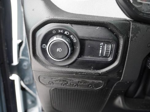 Certified 2024 Jeep Wrangler Willys image 21