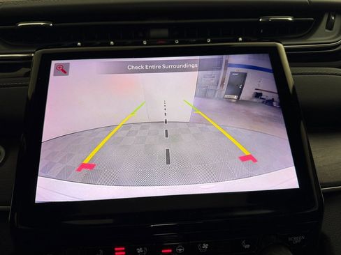 Used 2023 Jeep Grand Cherokee Overland w/ Rear Seat Video Group I image 32