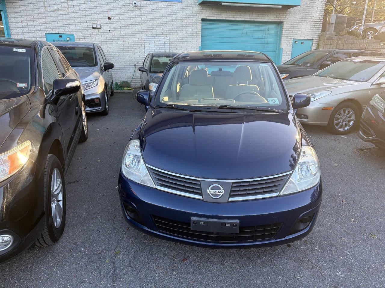 Used 2008 Nissan Versa 1.8 S w/ PWR Pkg FWD image 2