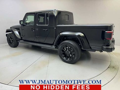 Used 2021 Jeep Gladiator Overland image 3