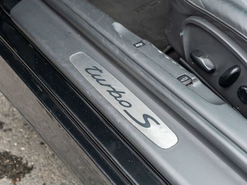 Used 2005 Porsche 911 Turbo AWD/4WD image 38