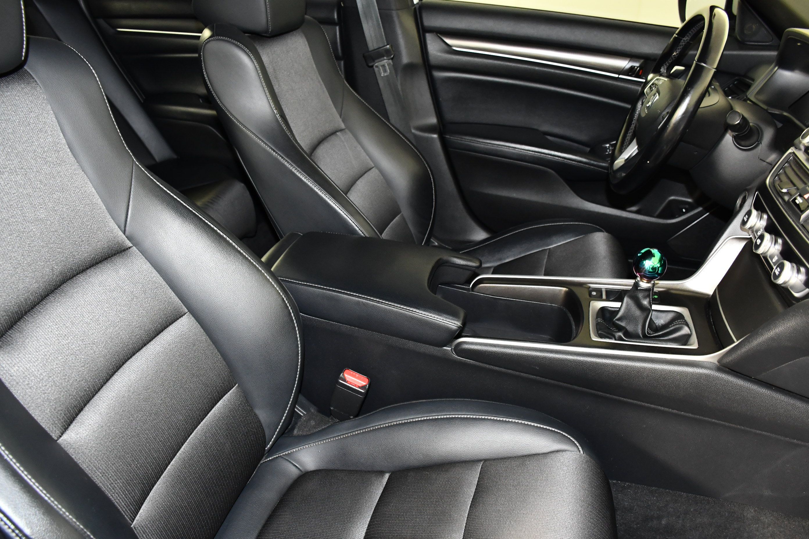 Used 2018 Honda Accord Sport image 38