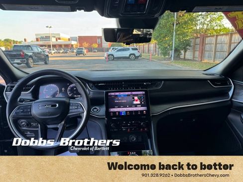 Used 2024 Jeep Grand Cherokee L Limited w/ Luxury Tech Group II AWD/4WD image 13