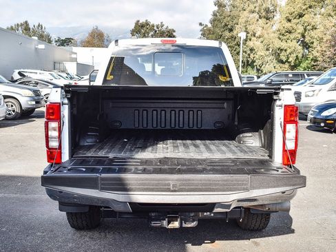 Used 2022 Ford F350 Lariat w/ FX4 Off-Road Package image 24