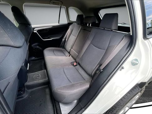 Used 2020 Toyota RAV4 LE w/ All Weather Liner Package AWD/4WD image 22