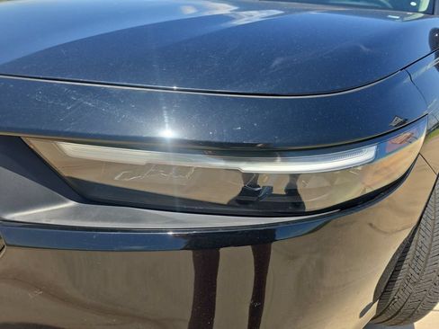 Used 2025 Honda Accord SE image 31
