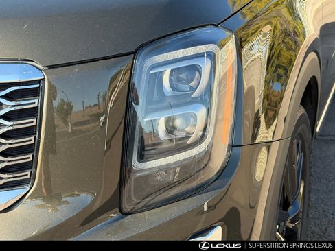Used 2021 Kia Telluride SX w/ SX Prestige Package AWD/4WD image 8