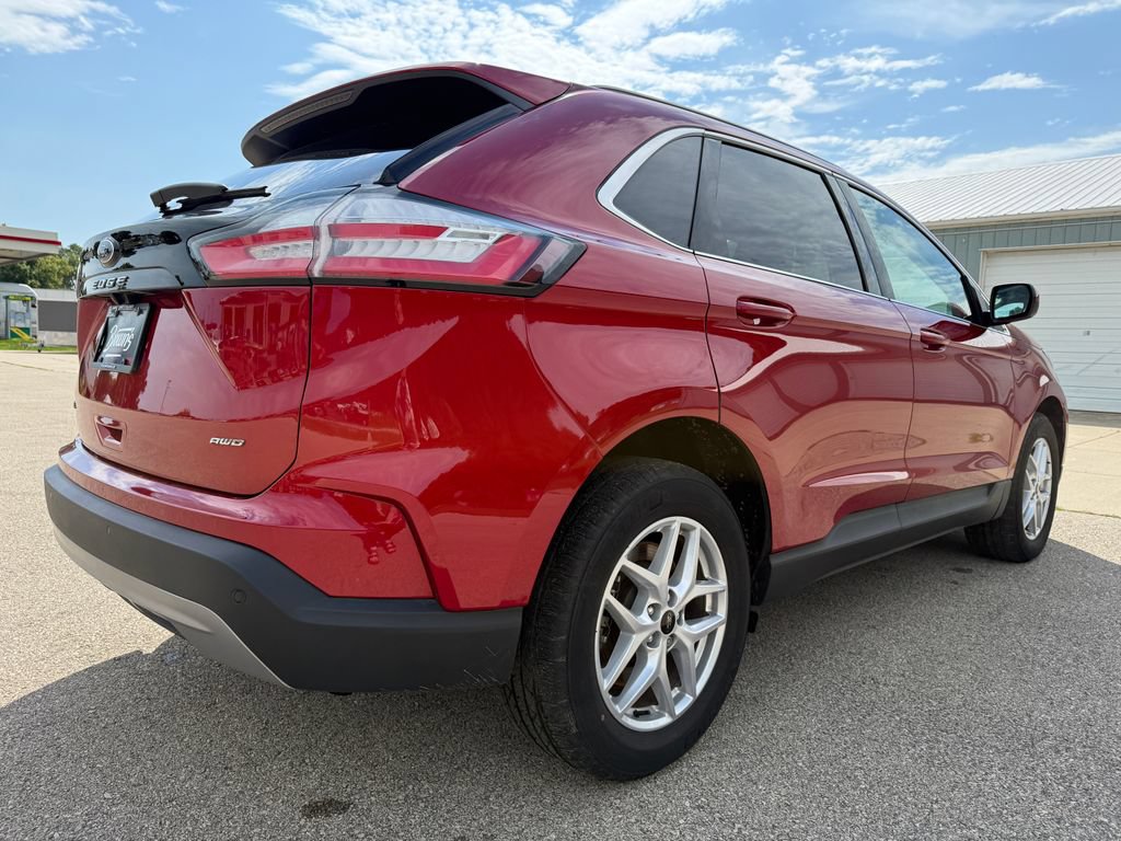 Used 2024 Ford Edge SEL w/ Convenience Package AWD/4WD image 5