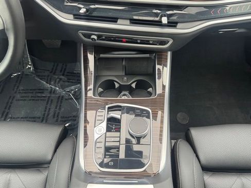 Used 2026 BMW X5 xDrive40i AWD/4WD image 23