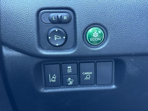 Certified 2025 Honda Ridgeline Sport image 14