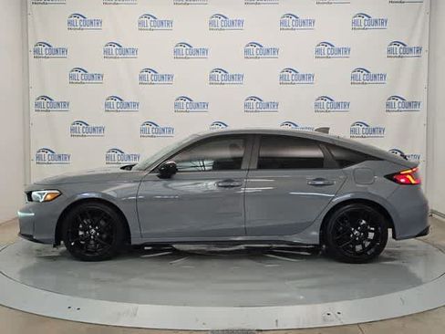 Used 2025 Honda Civic Sport image 3