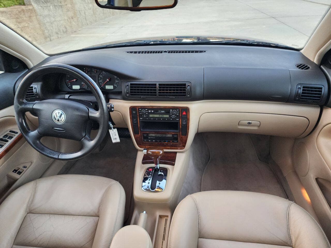 Used 2000 Volkswagen Passat GLX AWD/4WD image 9
