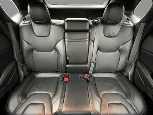 Used 2019 Jeep Cherokee Limited image 14