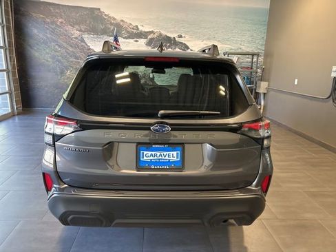 Used 2026 Subaru Forester Premium AWD/4WD image 31