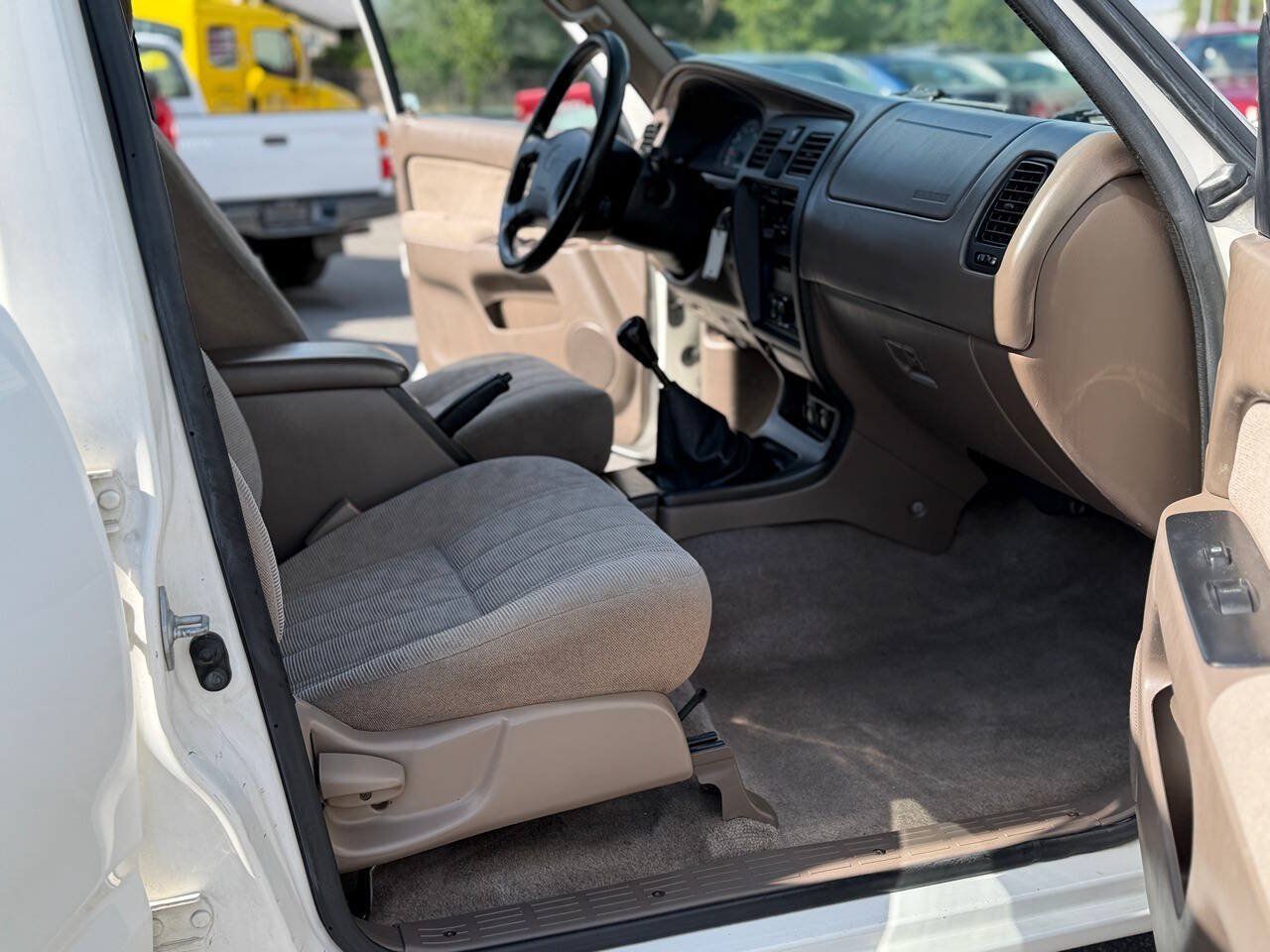 Used 2000 Toyota 4Runner 2WD w/ Upgrade Value Pkg 1 image 34