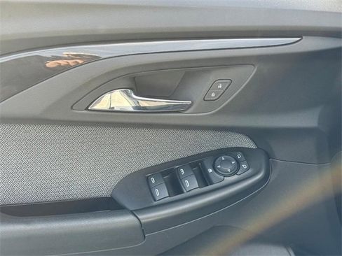 Used 2022 Chevrolet TrailBlazer LT w/ Convenience Package image 17