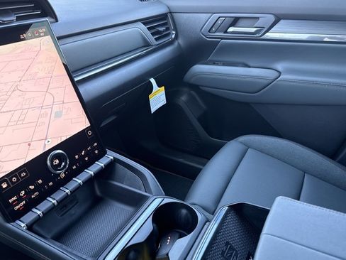 New 2026 GMC Terrain AT4 w/ Convenience Package III image 22