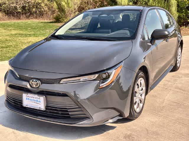 Used 2023 Toyota Corolla LE FWD image 2