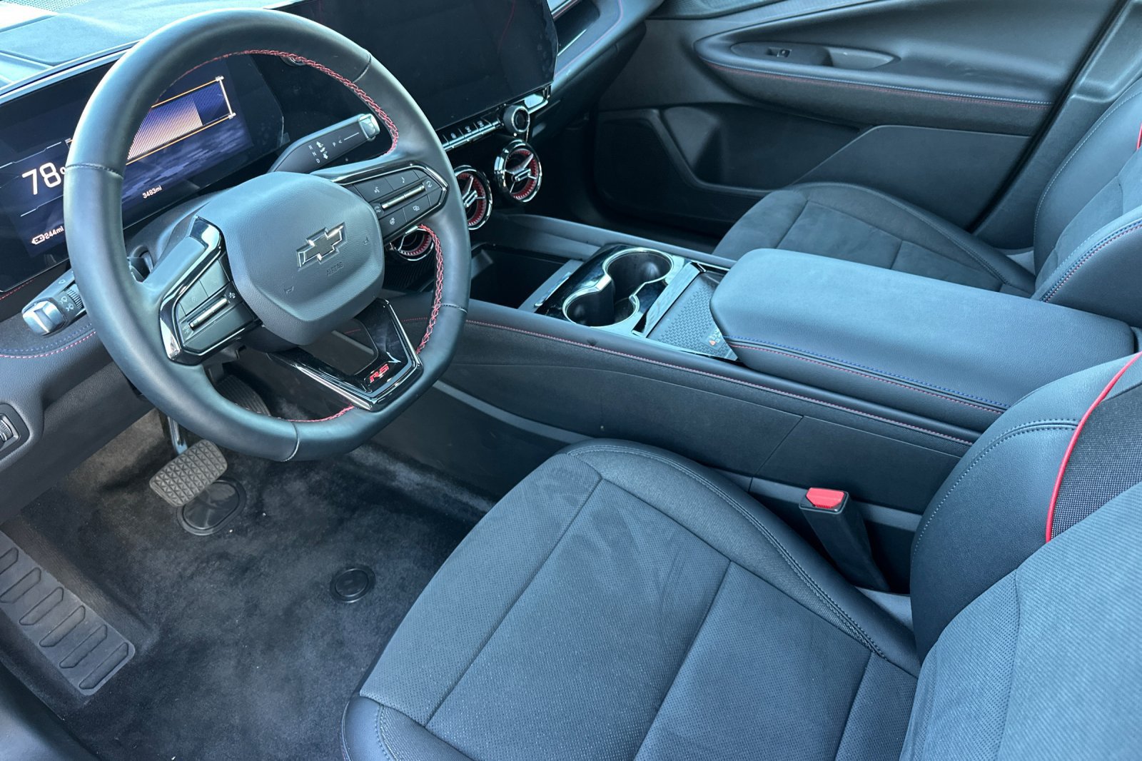 Used 2026 Chevrolet Blazer EV RS FWD image 10