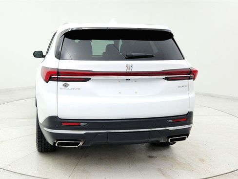 Used 2025 Buick Enclave Preferred FWD image 4
