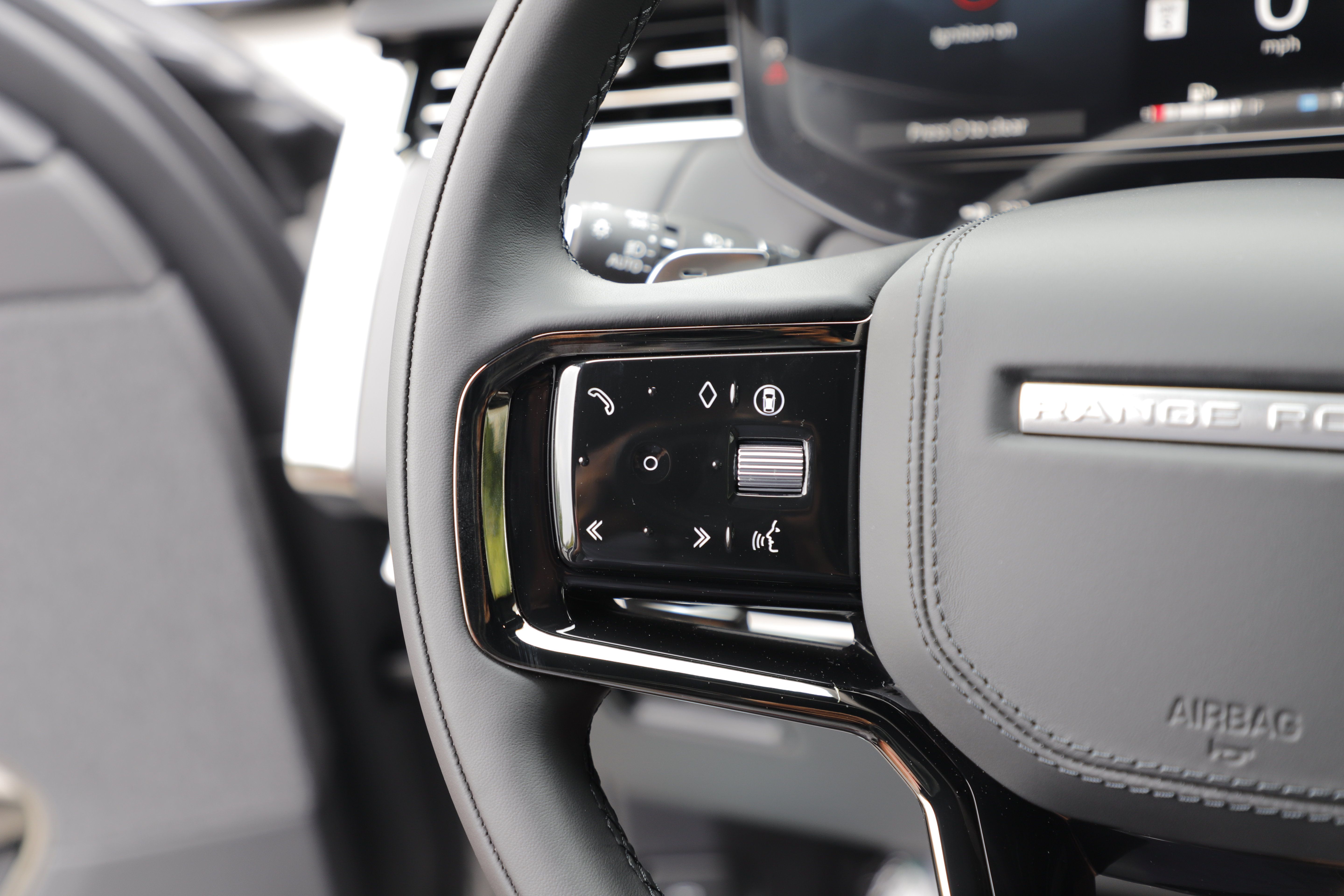New 2026 Land Rover Range Rover Sport Dynamic SE AWD/4WD image 23