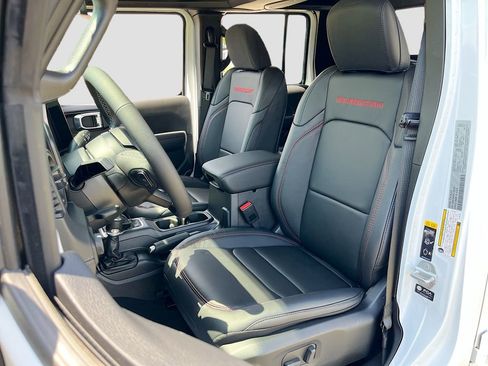 New 2026 Jeep Gladiator Rubicon AWD/4WD image 31