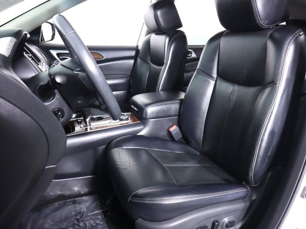 Used 2017 Nissan Pathfinder Platinum AWD/4WD image 36