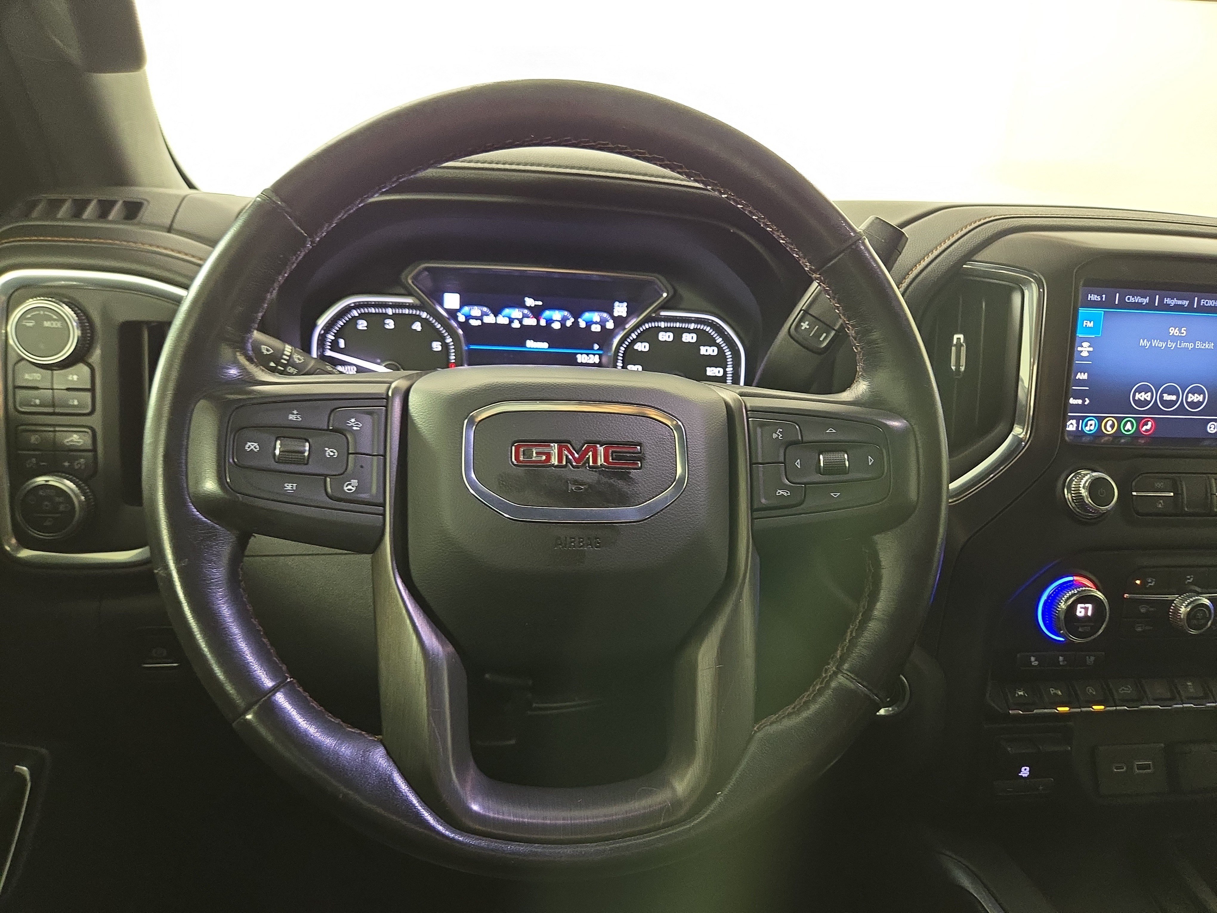 Used 2021 GMC Sierra 1500 AT4 w/ AT4 Value Package AWD/4WD image 14