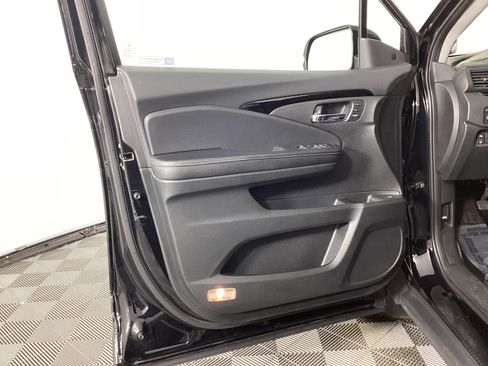 Used 2018 Honda Ridgeline RTL-E image 26