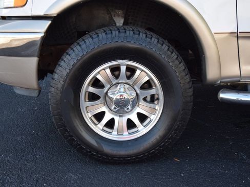 Used 2003 Ford F150 Lariat image 5