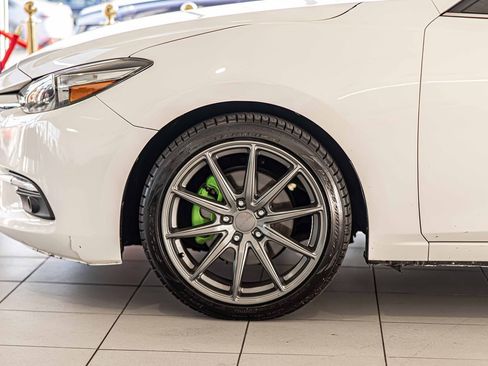 Used 2017 MAZDA MAZDA3 Grand Touring image 9