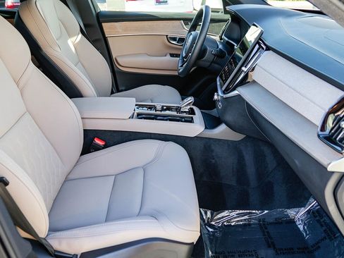 Certified 2026 Volvo XC90 B5 Plus w/ Protection Package image 18